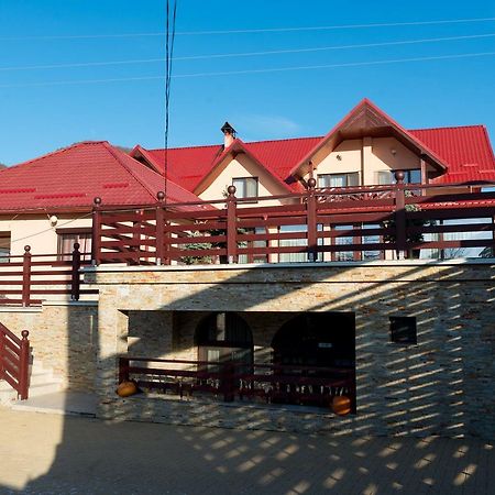 Pridvorul Haiducilor Slănic-Moldova Exterior foto
